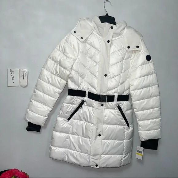 Michael Kors Hooded Puffer Jacket In White W/ Black Details New - Duplicate